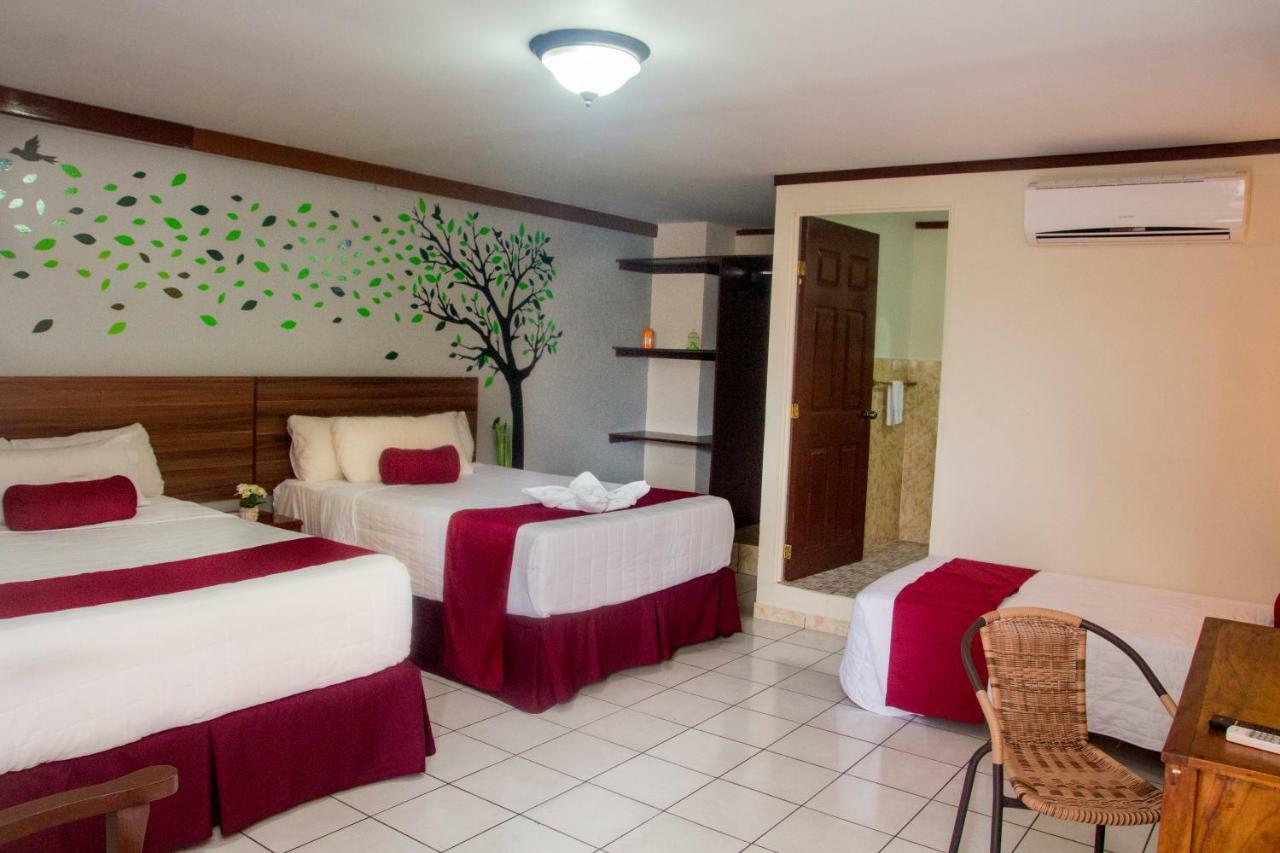 Hotel Fotherhouse San Salvador Exterior foto